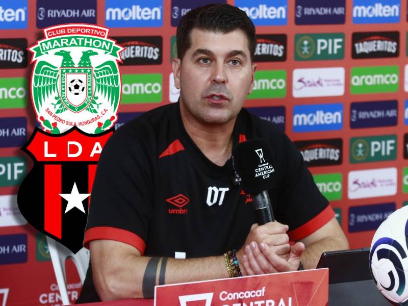 El entrenador de Alajuelense en conferencia de prensa previo al partido ante Marathón.