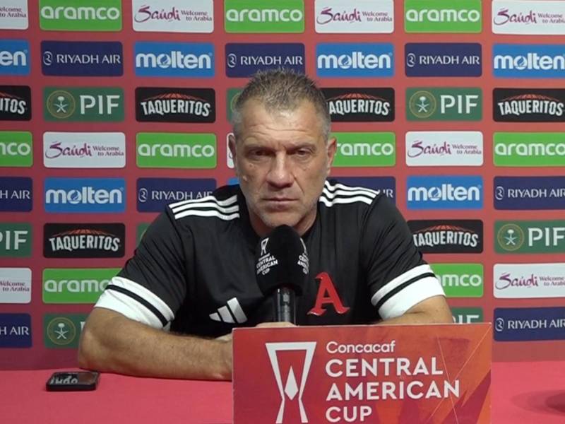 Roberto Tito Pompey es el entrenador del Alianza FC y cree que en casa y frente a su gente pueden darle la vuelta al marcador frente a Motagua.