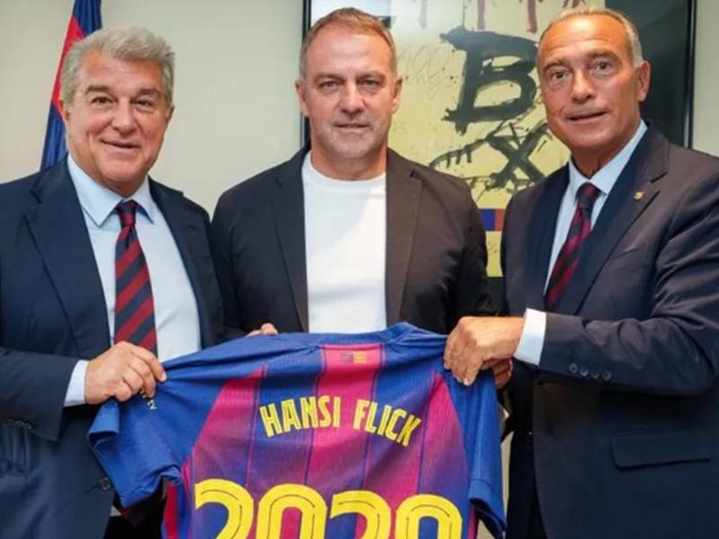 Flick renueva con el Barça tras ganar LaLiga: los detalles de su nuevo contrato