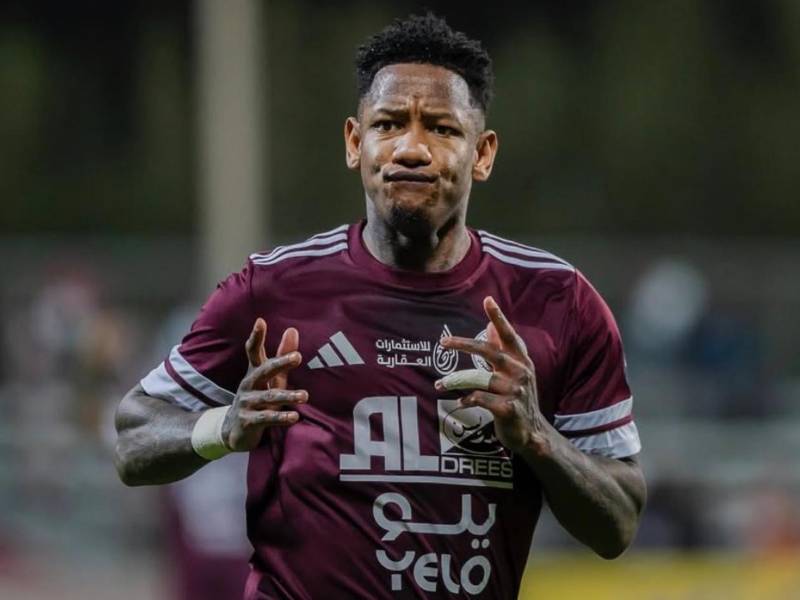 El delantero hondureño Romell Quioto seguirá jugando en el fútbol de Arabia Saudita. Ahora se encuentra haciendo pretemporada en Eslovia, disfrutando con sus compañeros.