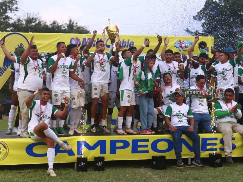 Hondupino y Estrella Roja decidirán al nuevo ascendido a la Liga Nacional de Honduras. FOTO: Edwin Romero.