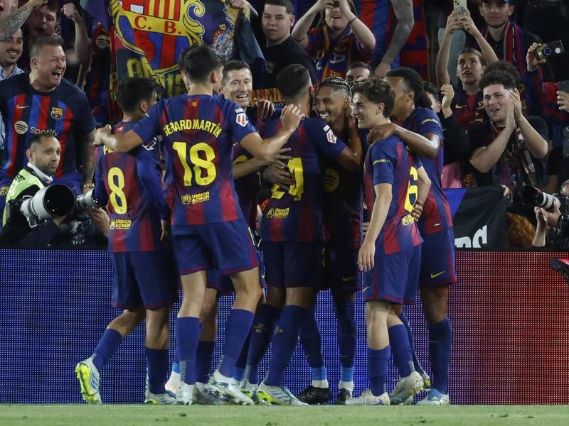 Barcelona venció al Betis en la despedida de Lewandowski en el Camp Nou
