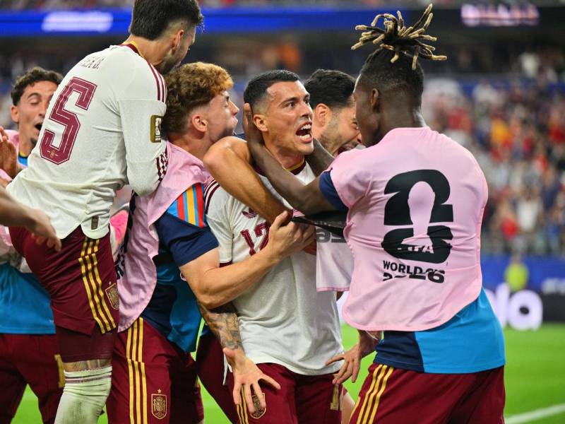 Mikel Oyarzabal y Pedro Porro anotaron los goles de la victoria de España ante Francia en las semifinales.