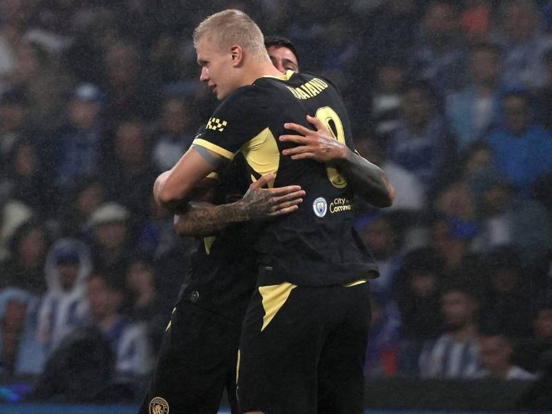 El 'androide' Haaland anotó un doblete en el primer partido del City en la Champions League 2026-27.