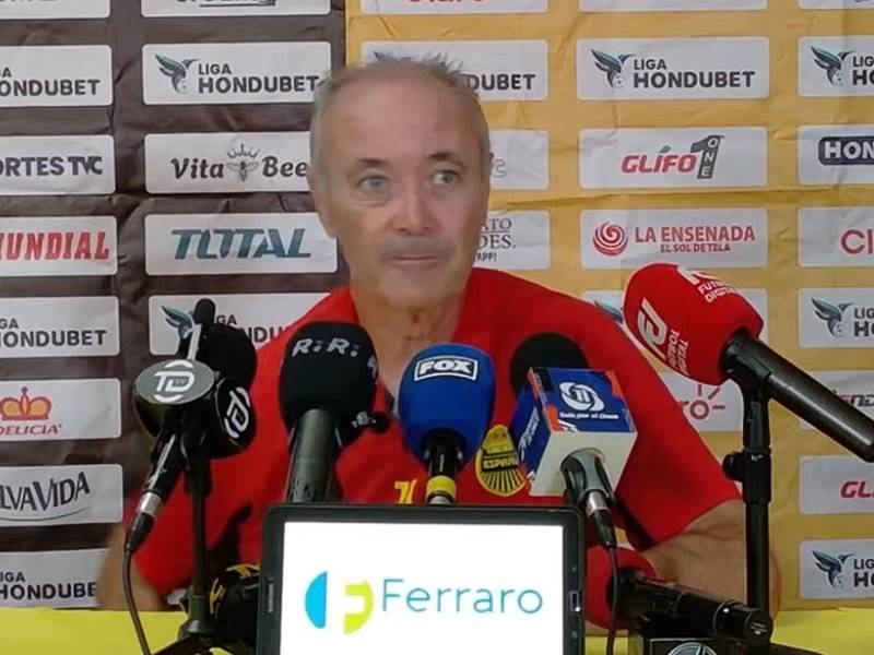 Juan Ignacio Martínez, entrenador del Real España, en conferencia de prensa antes de medirse al Juticalpa FC.