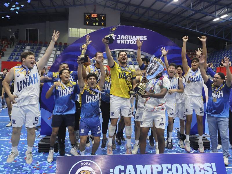 Los Pumas de la UNAH se proclamaron campeones del torneo de voleibol masculino tras una sobresaliente participación que los llevó a conquistar el primer lugar de la Copa UNITEC 2026.