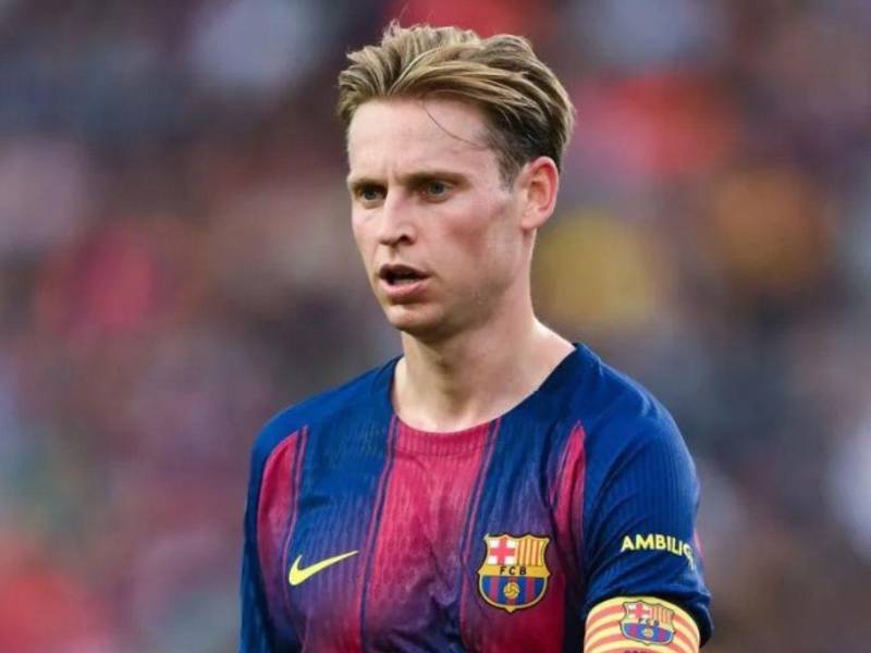 Frenkie de Jong se defendió de algunas noticias falsas y habla de su grave lesión que lo mantiene fuera de las canchas.