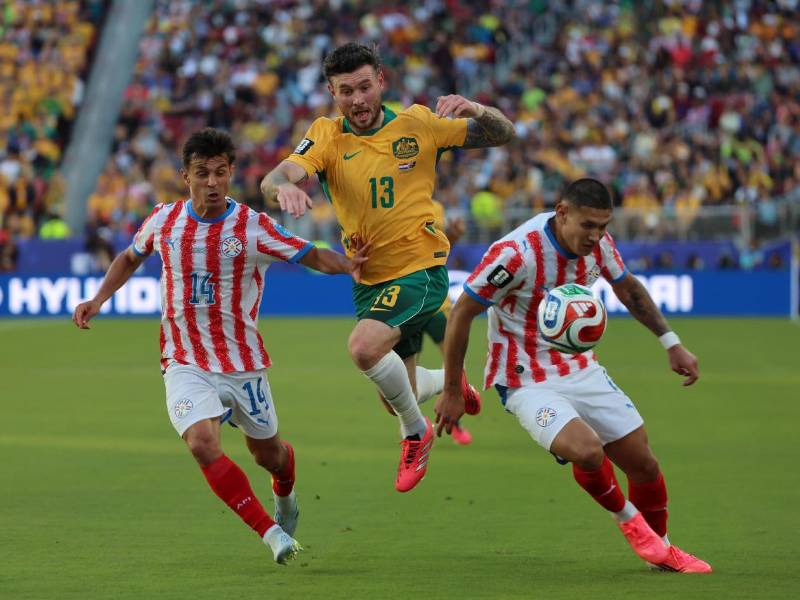 Australia logró la clasificación directa, pero Paraguay queda en vilo para avanzar como mejor tercero.