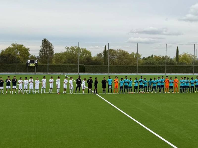 La Sub-17 de Honduras iguala ante el Real Madrid en su gira previa al Mundial
