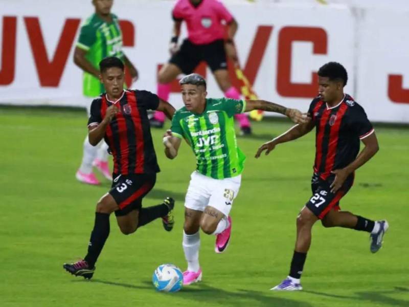 Independiente amarga a Marathón en la agonía con un controversial penal