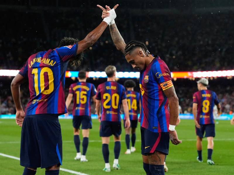 Lamine Yamal y Raphinha anotaron en la goleada histórica del Barcelona en LaLiga de España.