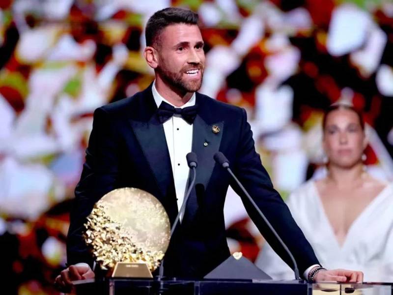 ¡A la cima del mundo! Unai Simón conquista el Trofeo Yashin
