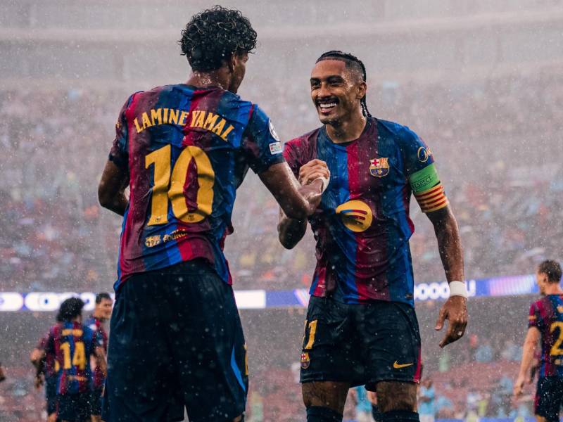 El Barcelona de Hansi Flick debutó en la Champions League venciendo al Feyenoord con un 5-1.