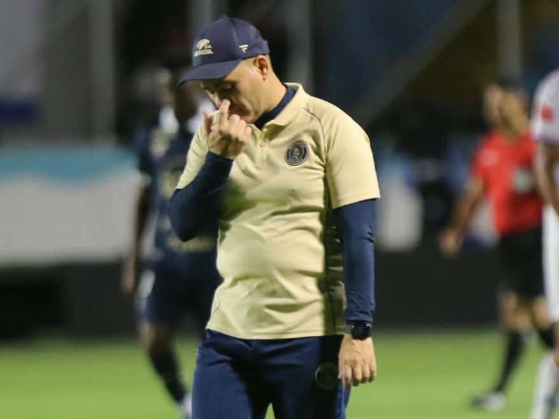 El técnico español dejó claro que Olimpia los supero y se fue triste tras perder la Supercopa de Honduras.