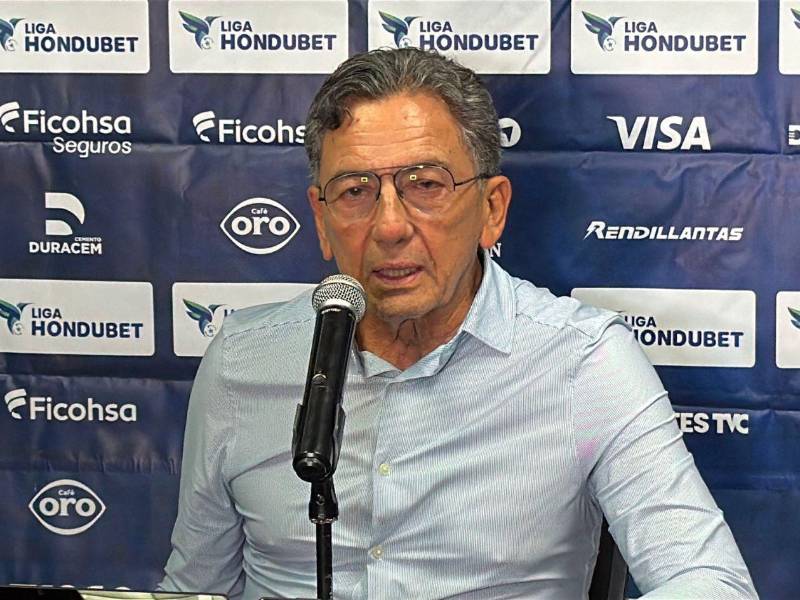 Salomón Nazar estalla en conferencia tras la dura derrota ante Motagua: “Definitivamente el fútbol se juega con hombres y no con nombres