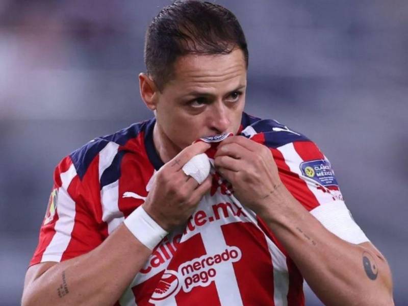 Tras terminar su relación con las Chivas, Javier Hernández decidió seguir su carrera en Estados Unidos.