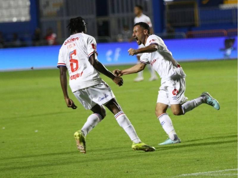 Olimpia sepulta el invicto de Real España y es el nuevo puntero de la Liga Nacional