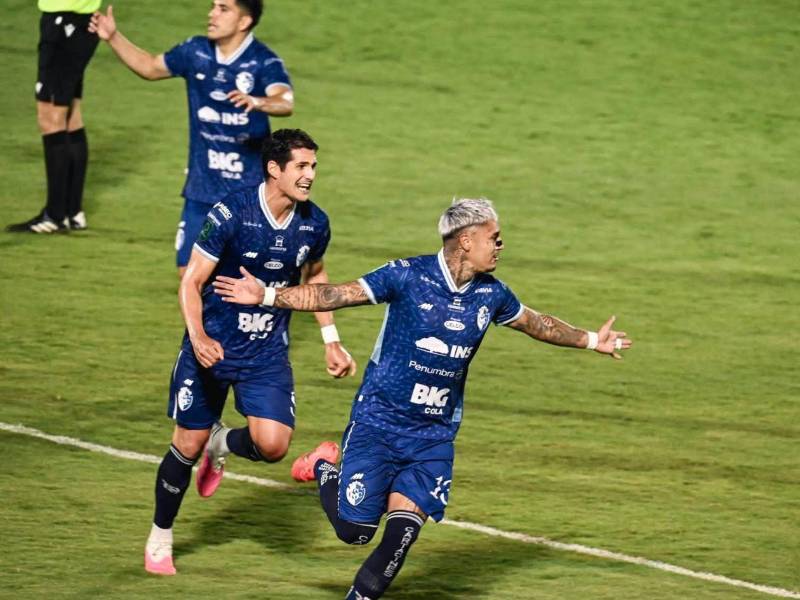 Cartaginés vs Olimpia EN VIVO: Alonso Hernández abre la lata para los locales