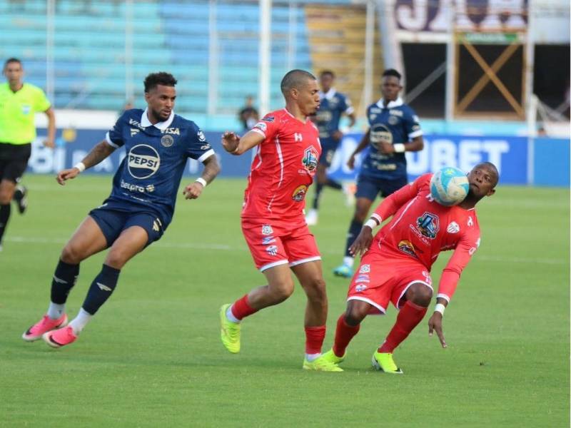 ¡Batacazo! Estrella Roja sorprende al Motagua y logra triunfo histórico en Liga Nacional