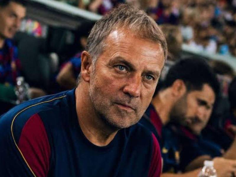 Tras la salida de Ferran Torres, Flick busca reforzar el equipo con Julián Álvarez y Rodri Hernández.