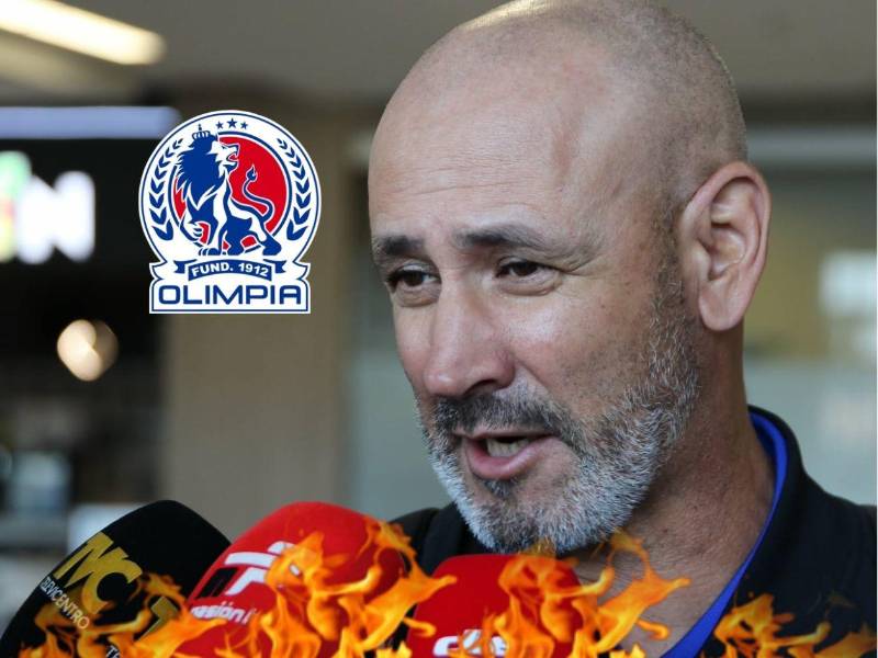 Eduardo Espinel charló con los medios de prensa tras arribar a Honduras.
