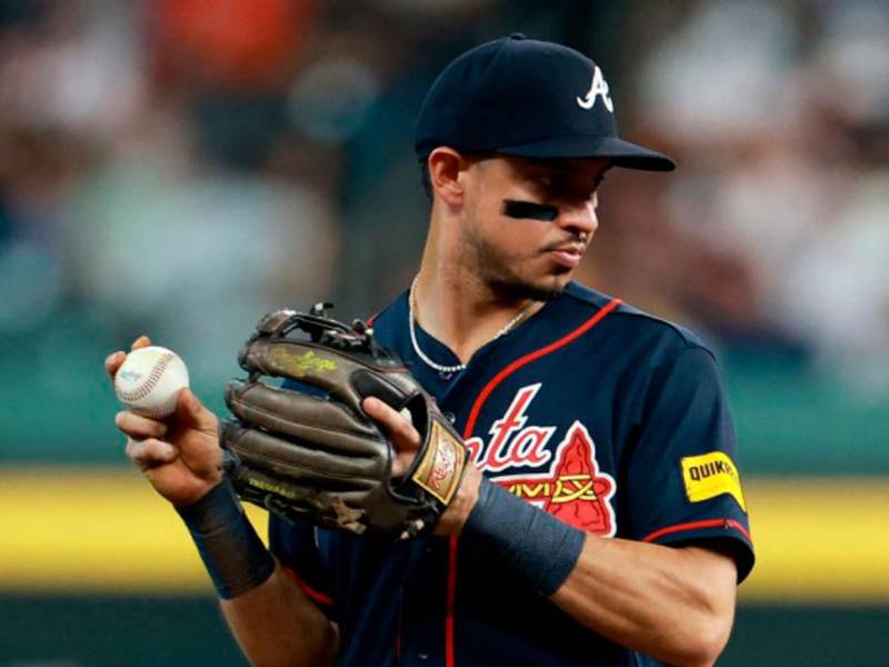 El hondureño Mauricio Dubón y su equipo cayeron en el primer juego ante los Dodgers.