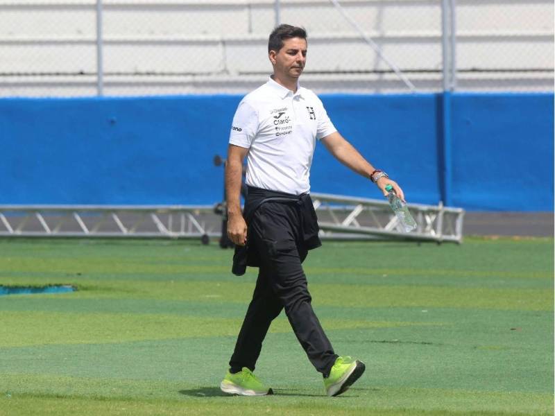 El director deportivo español reveló el estado de la lesión de Dereck Moncada.