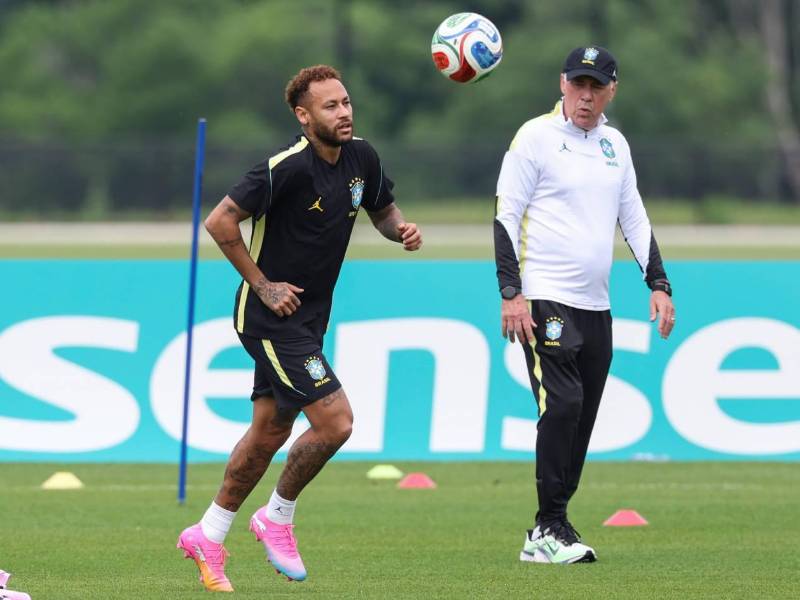 Neymar entrena junto con el grupo desde el miércoles y Ancelotti decidió no llevarlo a Filadelfia para el juego ante Haití. Foto EFE.