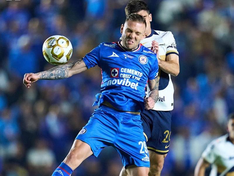 Keylor Navas se lució: Cruz Azul y Pumas empataron sin goles en la final de ida