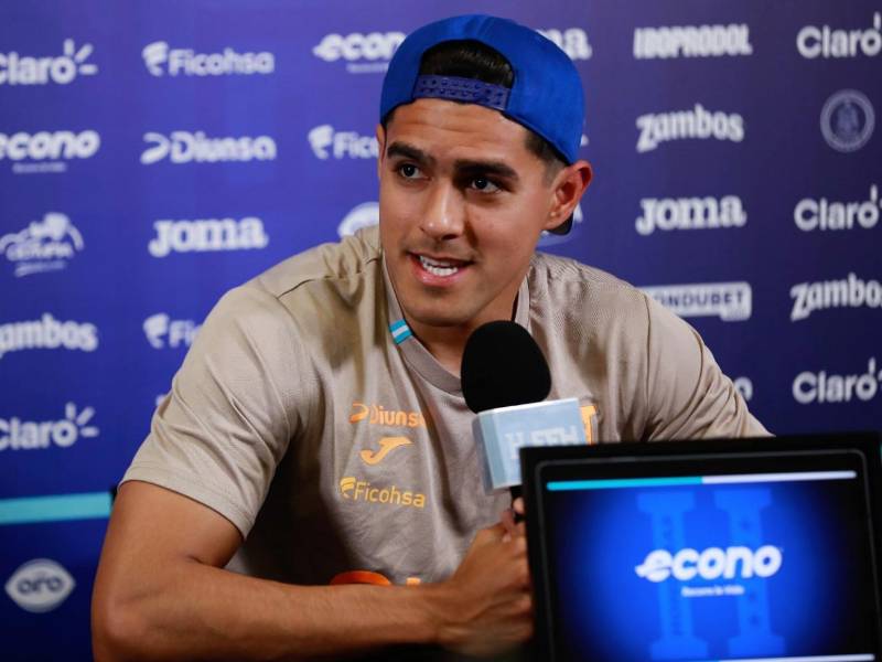 El delantero del Lech Poznan de Polonia, Luis Palma, habló en conferencia de prensa de la Selección de Honduras en Houston, Texas.
