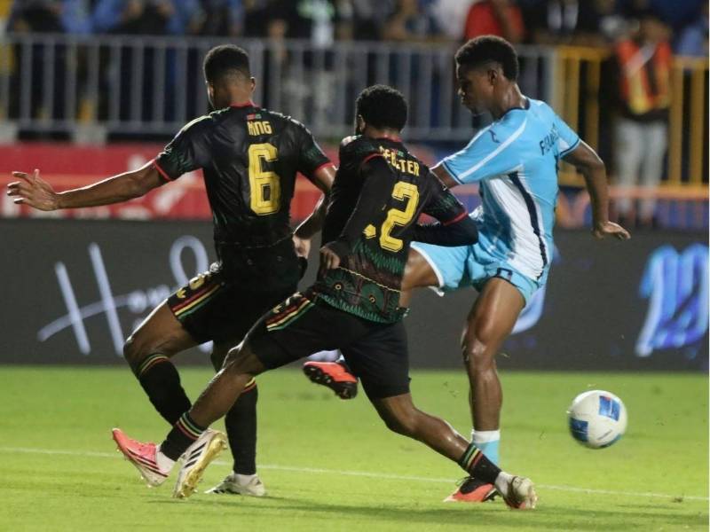 Honduras evita el ridículo del descenso y rescata empate ante Jamaica en Nations League