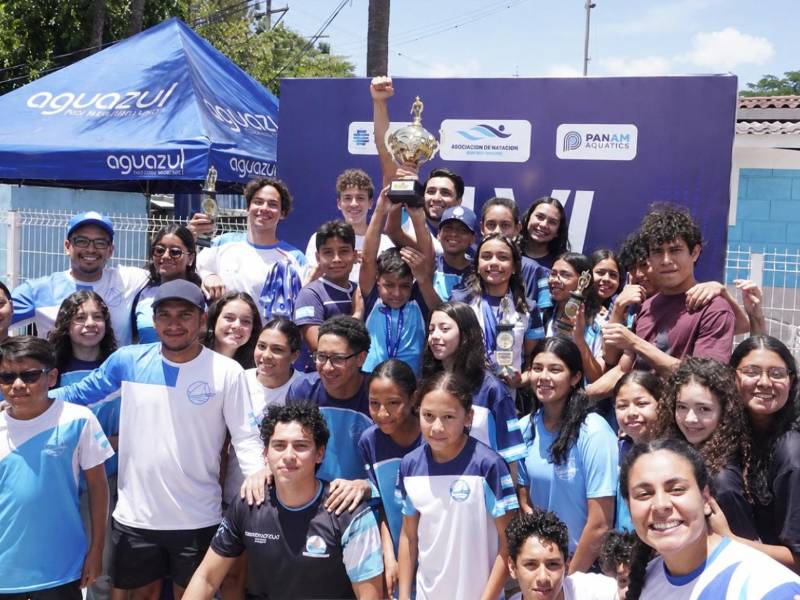La conquista de Delfines Sampedranos se sustentó en un rendimiento colectivo sobresaliente en todas las categorías.
