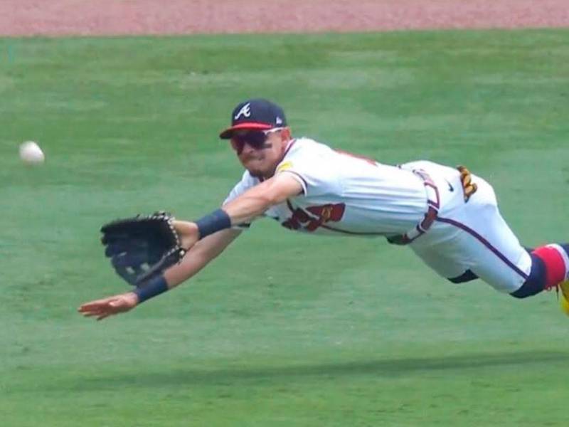 Joyita defensiva y tres imparables de Mauricio Dubón y Bravos gana la serie