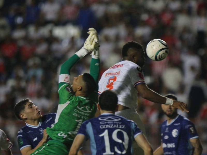 ¡Batacazo! Cartaginés echa a Olimpia y es finalista de la Copa Centroamericana