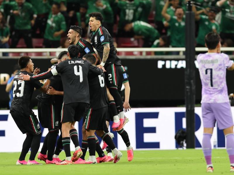 La Selección Mexicana viene de derrotar por 1-0 a Corea del Sur y el cierre en el grupo lo tendrá ante República Checa. Foto EFE.