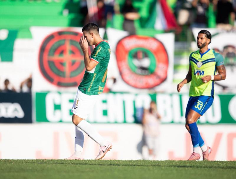 Marathón celebra previo a la final, nuevo DT de Olancho presente, peculiar corte a debutante y bellas chicas en el Yankel