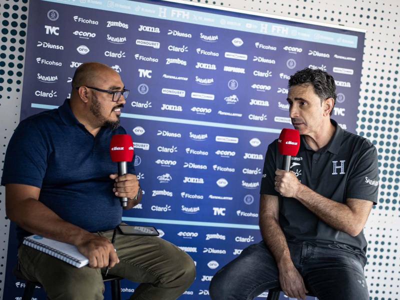 Desde mi punto de vista, no hay que convencer a nadie. El jugador tiene que querer, José Francisco Molina sobre la convocatoria contra Argentina