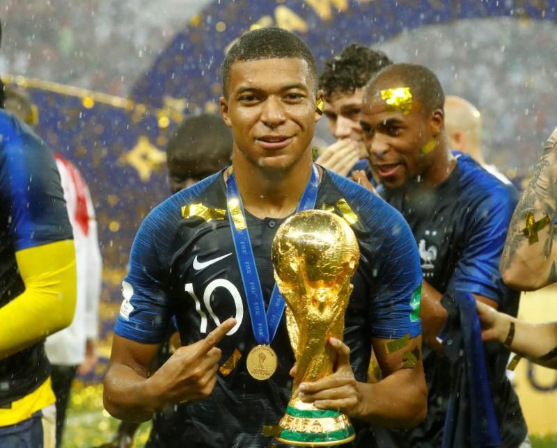 De criarse en uno de los barrios más peligrosos de París a las puertas de su segundo Mundial: La historia que no conocías de Kylian Mbappé