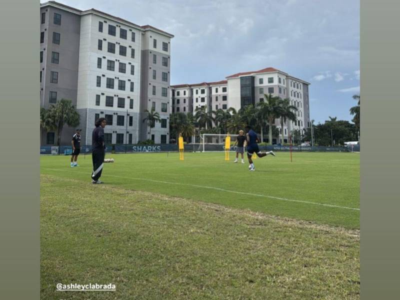 Keyrol Figueroa entrenando en el Soccer Complex de Miami.