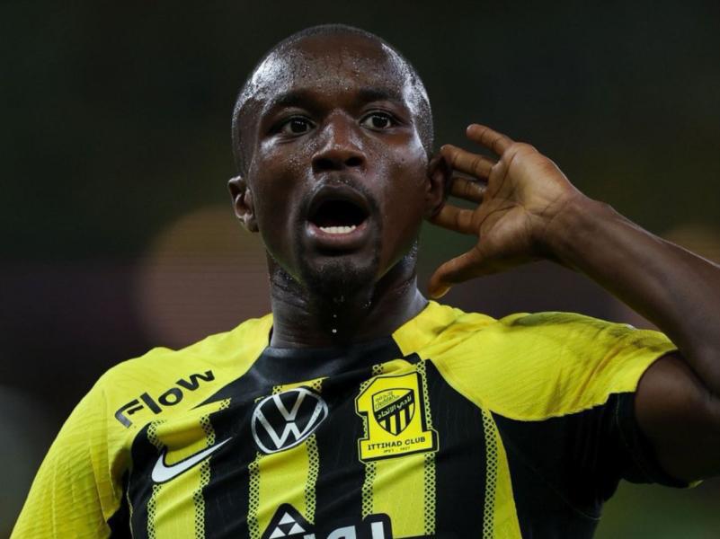 Real Madrid busca nuevo técnico, Barcelona va por un crack y Benzema recibe oferta para dejar la liga de Cristiano