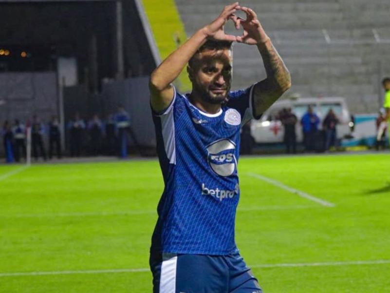 Así quedó el carro de Rodrigo 'Droopy' Gómez y cómo sucedió el accidente: revelan cómo se reaccionó el jugador de Motagua