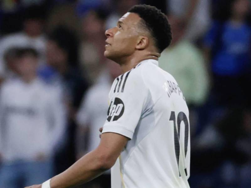 Kylián Mbappé fue autor de un gol y mantuvo su ventaja en la cima de la tabla de goleadores en Champions League. Fotos cortesía.