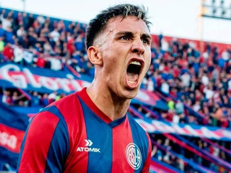 Rodrigo Auzmendi hizo su estreno oficial y San Lorenzo lo vio brillar, pero perdieron ante Defensa y Justicia.