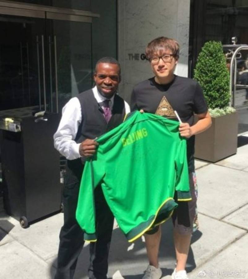 ¡Con homenaje en Beijing! Así recuerdan a Walter 'Pery” Martínez en China