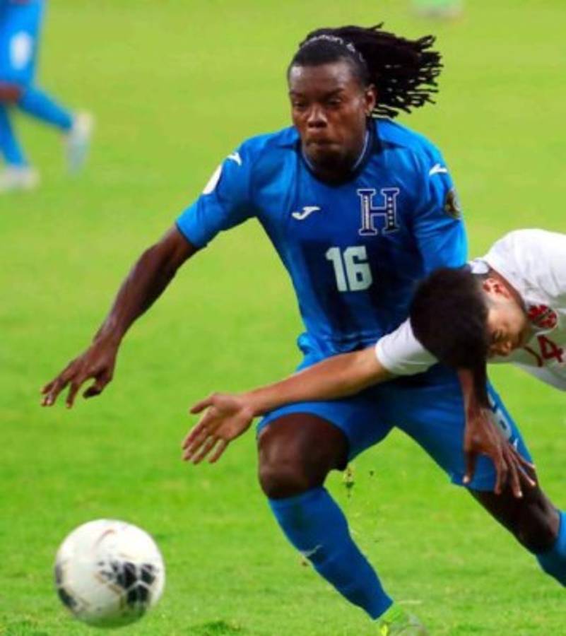 ¡OFICIAL! Fabián Coito manda nueve cambios en la alineación de Honduras ante El Salvador