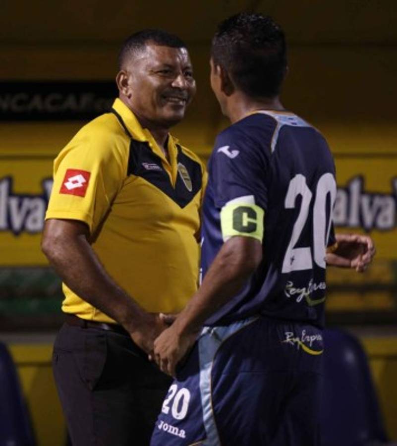 Grandes futbolistas hondureños sin suerte o alejados de la dirección técnica