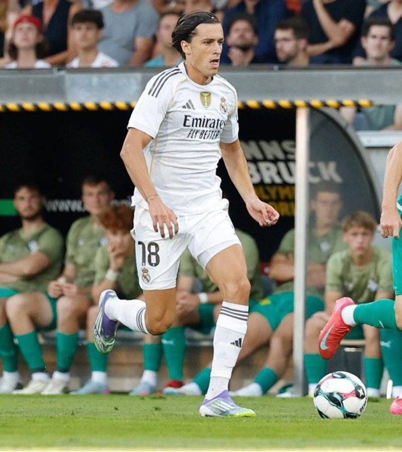 Un aficionado salta al campo y así reaccionó Mbappé; Arda Güler brilla y el debutante se lució con Real Madrid