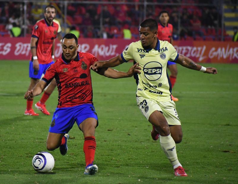 Javier López se volvió loco: Motagua recibió mala noticia en pleno festejo en Guatemala