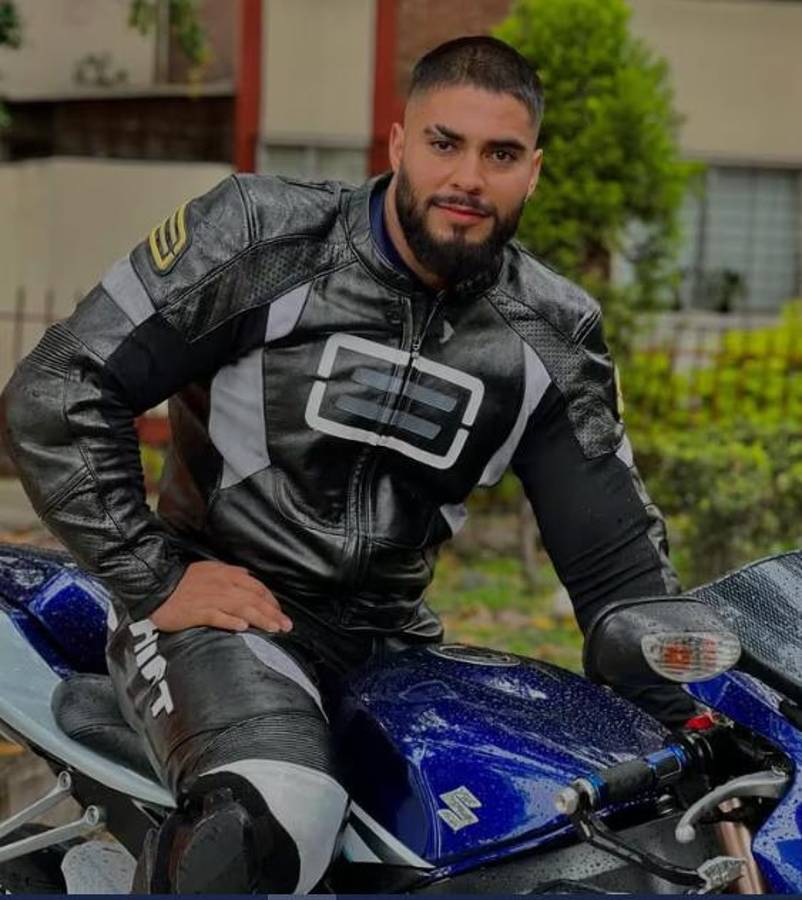 Conmoción en el fisicoculturismo: lo hallaron muerto en el baño de un bar con disparos en su cuerpo