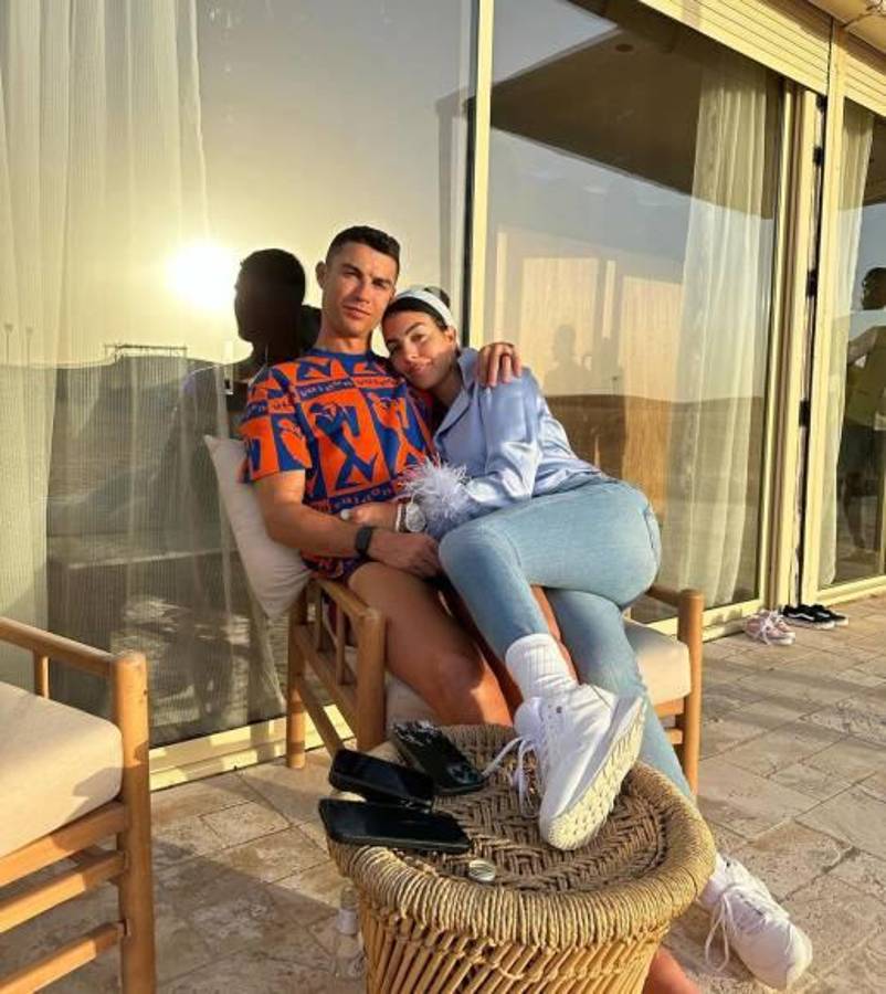 Georgina Rodríguez deslumbra de nuevo y cómo es su lujosa casa en la que vive con Cristiano en Arabia Saudita